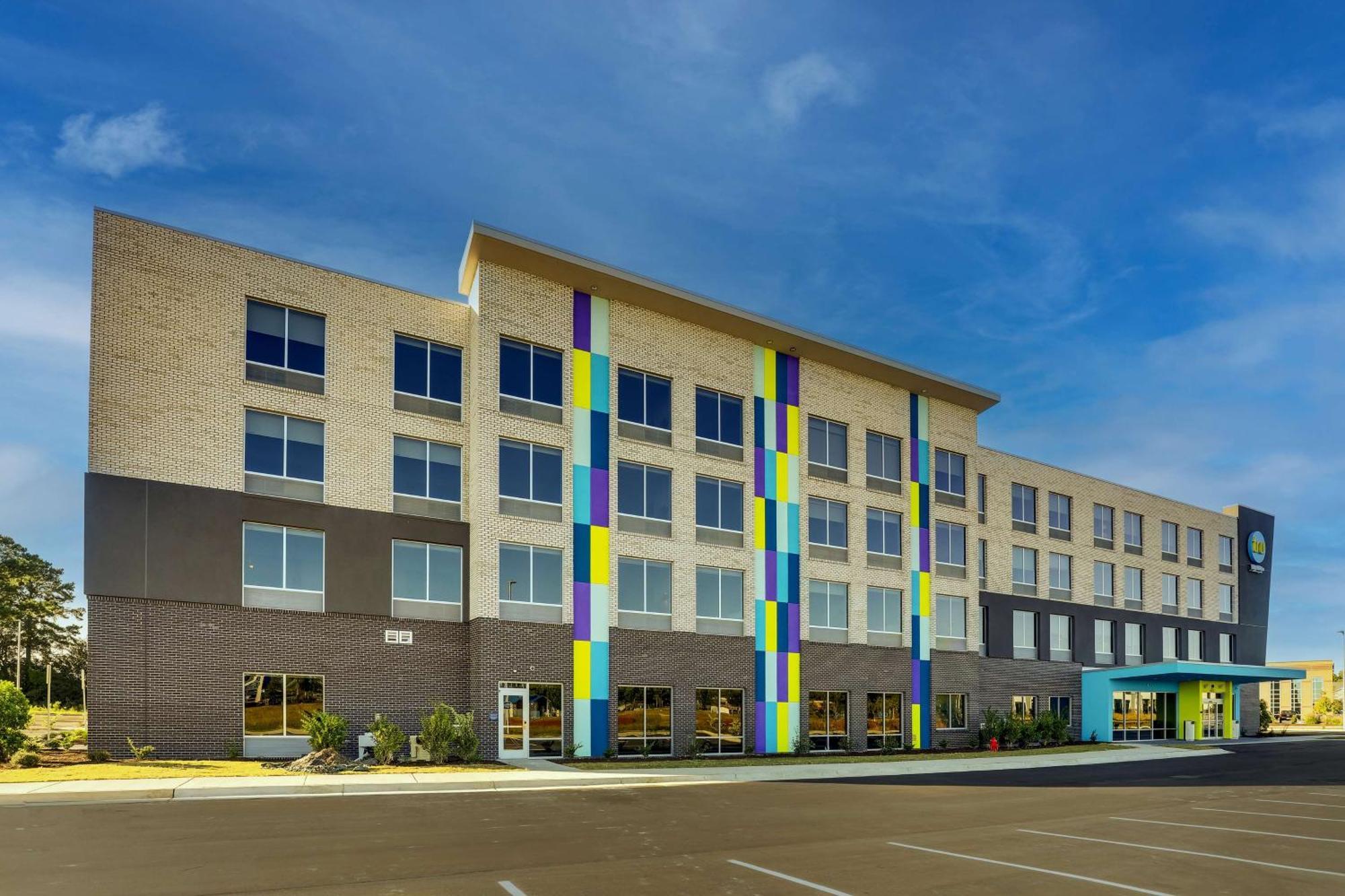 Tru By Hilton Leland Wilmington Hotel Exterior foto