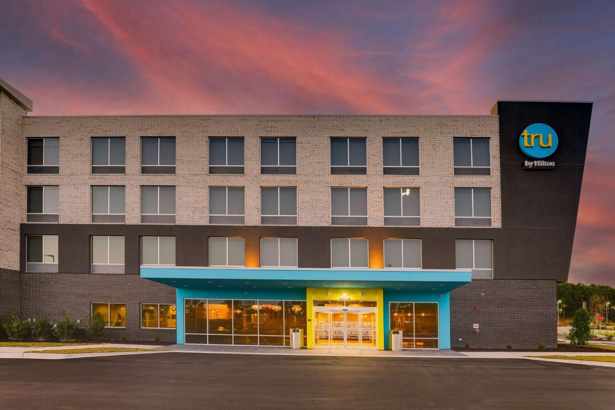 Tru By Hilton Leland Wilmington Hotel Exterior foto